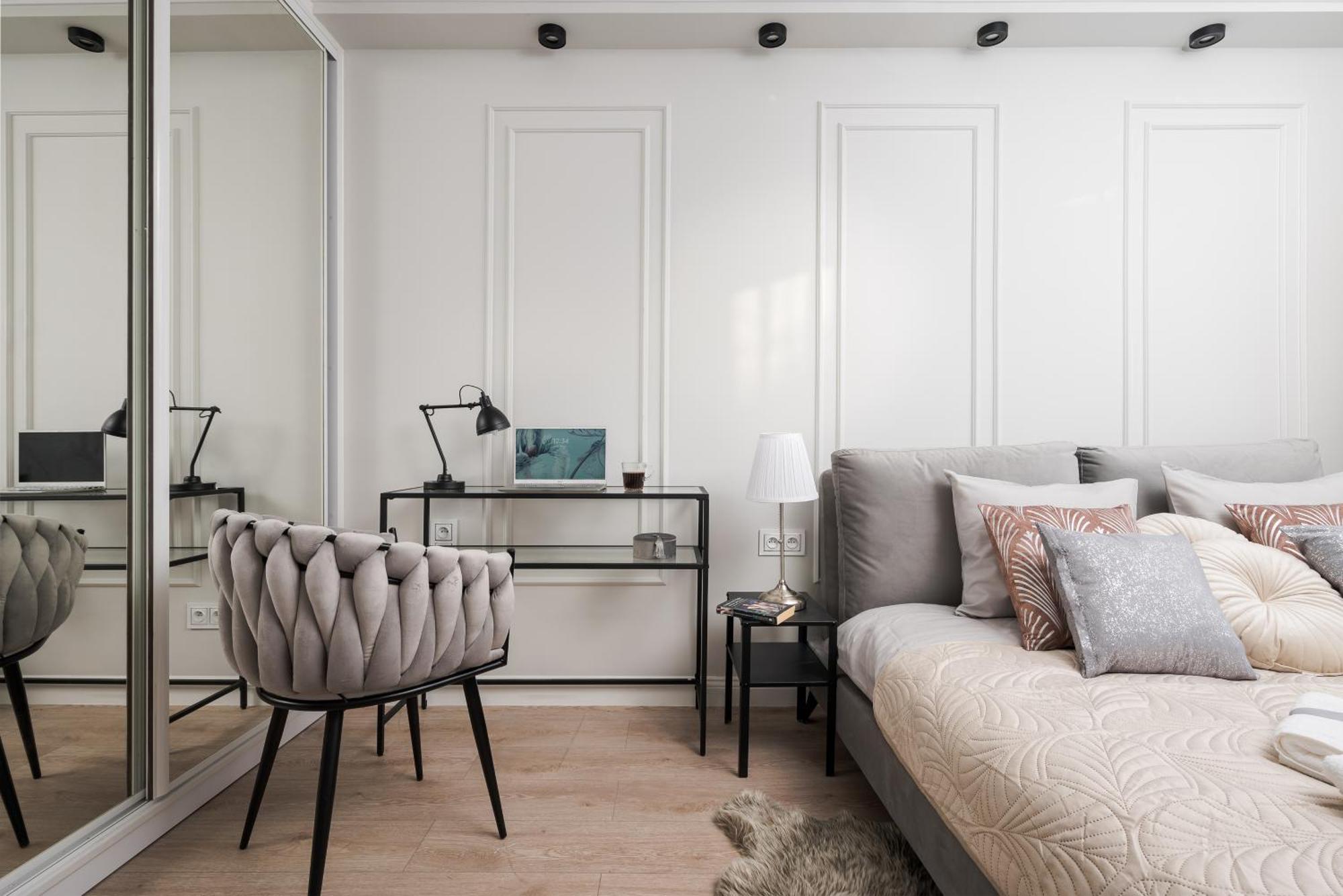 Apartment Grand 5min From Station With A Balcony& Air Conditioning Warsaw